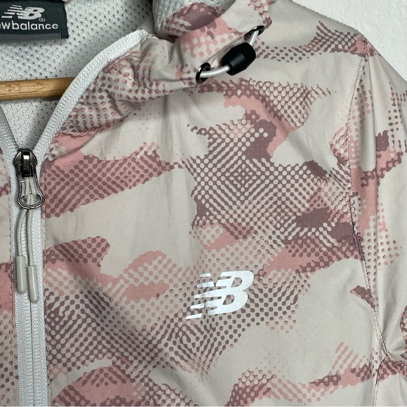 New Balance Windbreaker - Picture 5 of 10